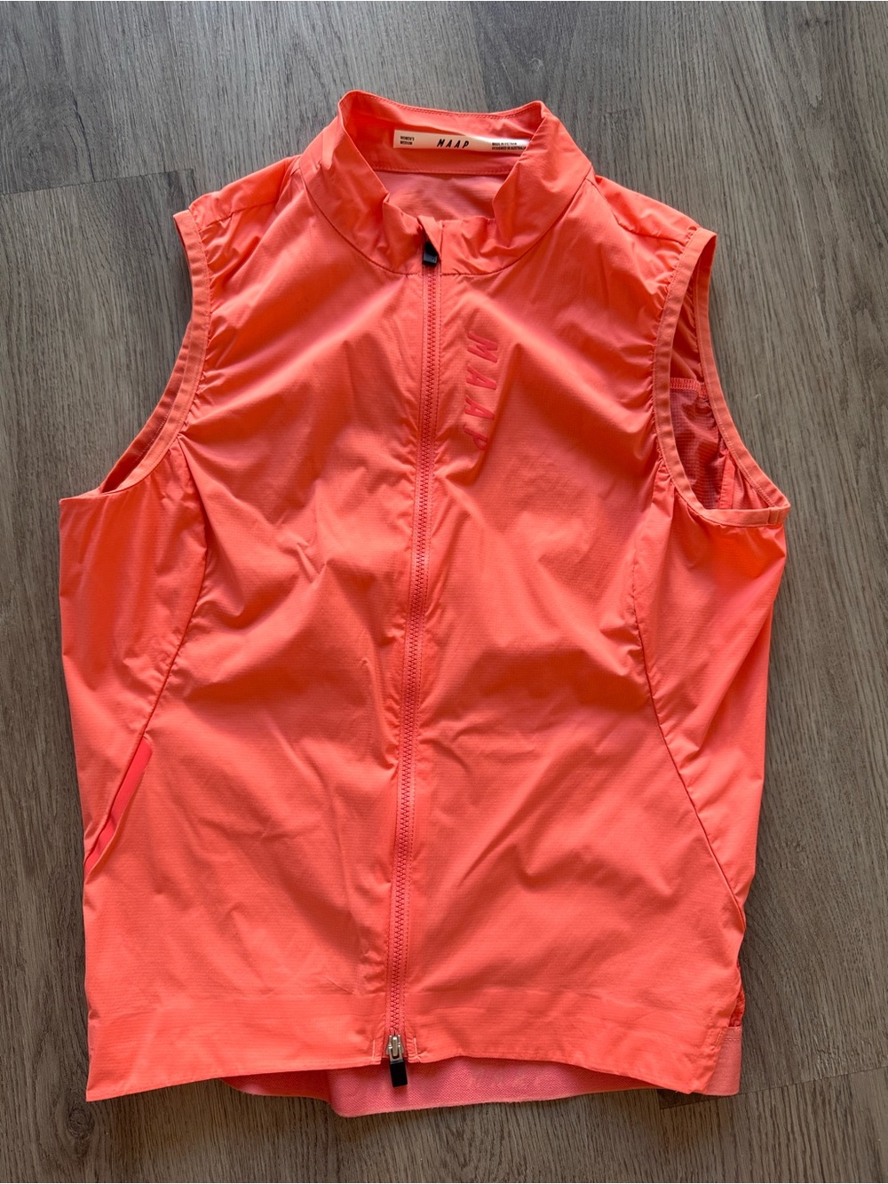 MAAP Women’s Flow Vest - Cycling Wind Vest sz M in Tangelo